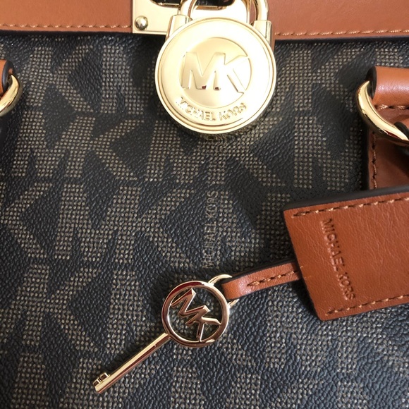 Michael Kors Hamilton Large Logo Tote in Brown - Picture 5 of 13